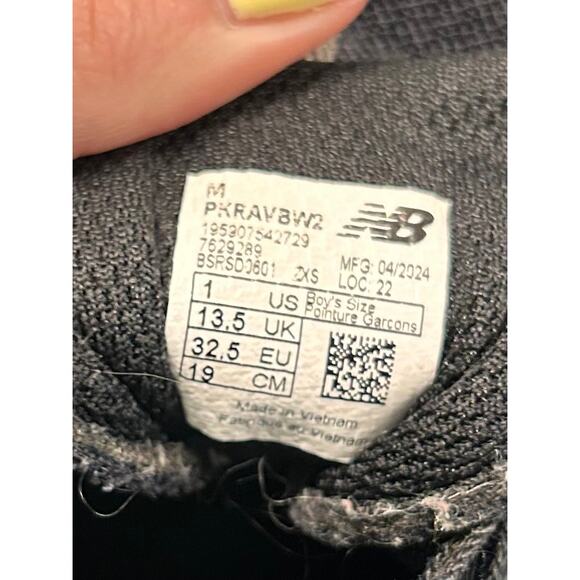 New Balance Kids Rave Run V2 Sneakers Shoes PKRAVBW2 Performance Black White 1 - Picture 11 of 11